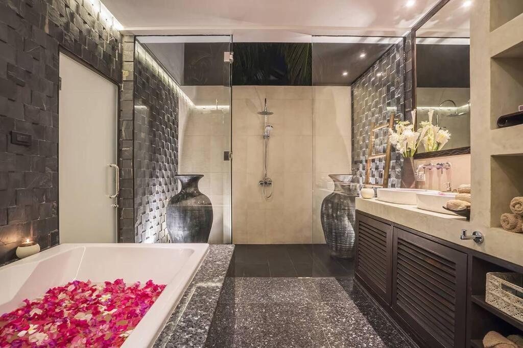 Villa Nirvana - Beachfront Tropical Chic 4Br Haven In Cape Panwa, Phuket Ban Makham المظهر الخارجي الصورة