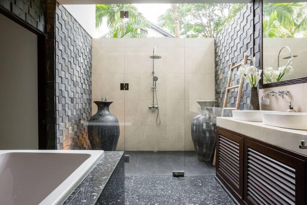 Villa Nirvana - Beachfront Tropical Chic 4Br Haven In Cape Panwa, Phuket Ban Makham المظهر الخارجي الصورة